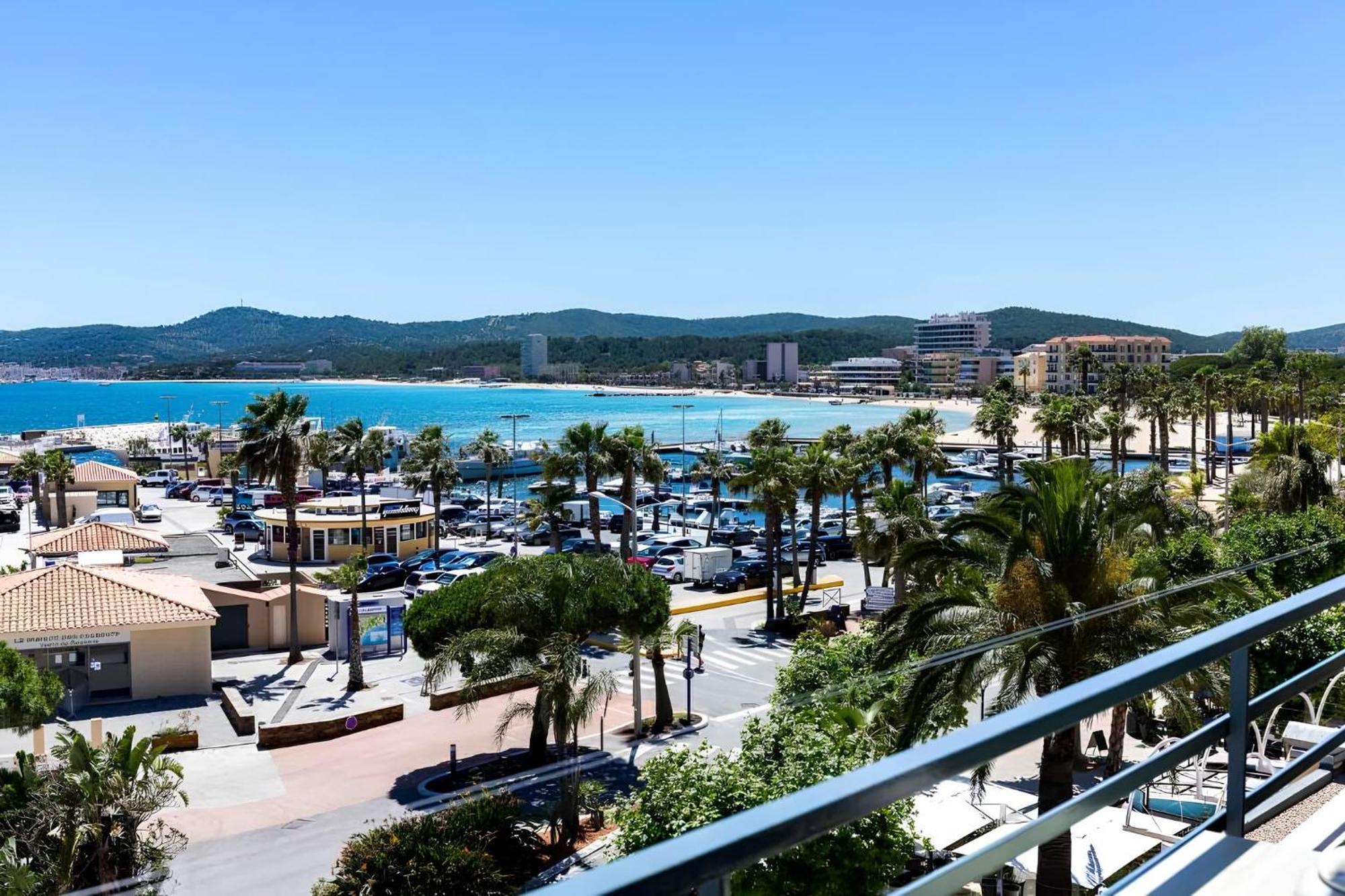 Hotel Le Rabelais Le Lavandou Exterior photo
