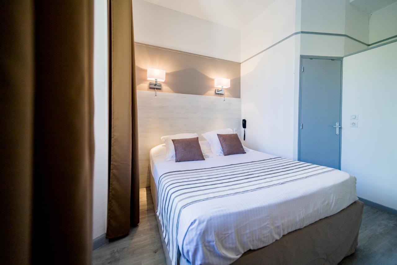Hotel Le Rabelais Le Lavandou Exterior photo